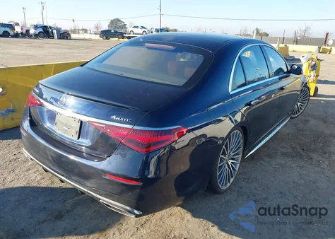 2023 Mercedes-Benz S 500 4Matic z USA, uszkodzony, nr VIN W1K6G6DB6PA197674